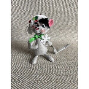Annalee 6" White Christmas Mouse Gray with White Snowflake 600412